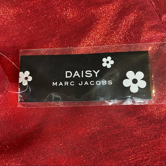 Red sparkly Marc Jacobs gift tote bag. - Picture 5 of 7